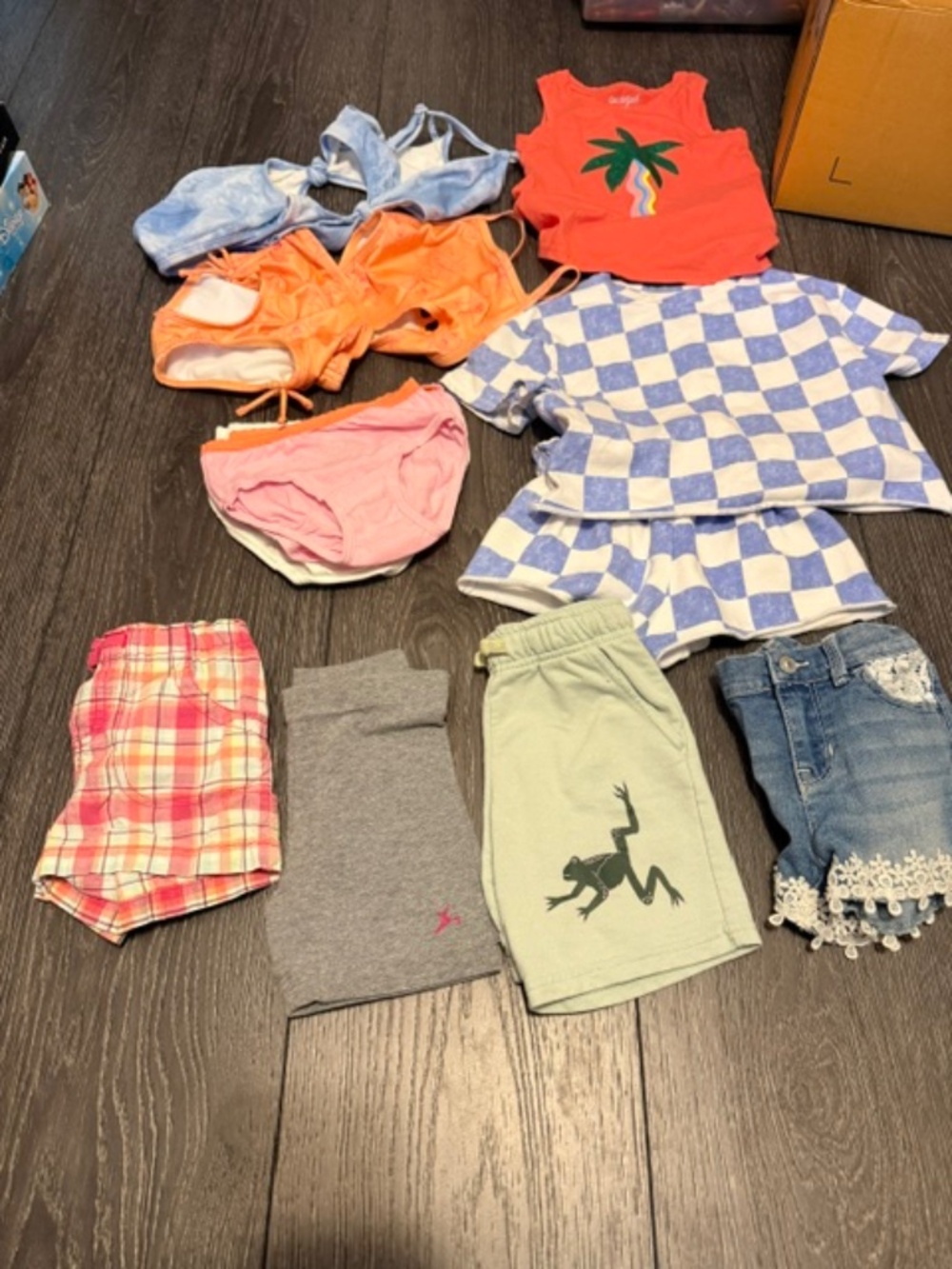 Huge Girls 4T summer clothing bundle